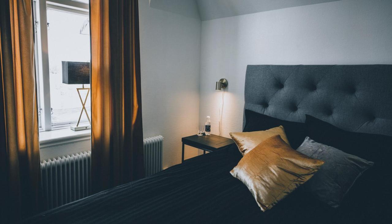 Froevi Hotell Frovi Bagian luar foto
