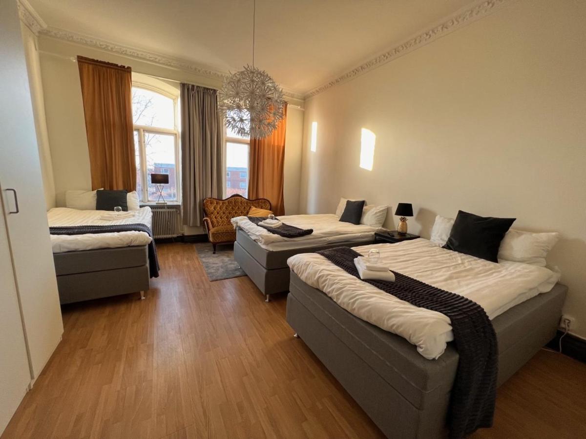 Froevi Hotell Frovi Bagian luar foto
