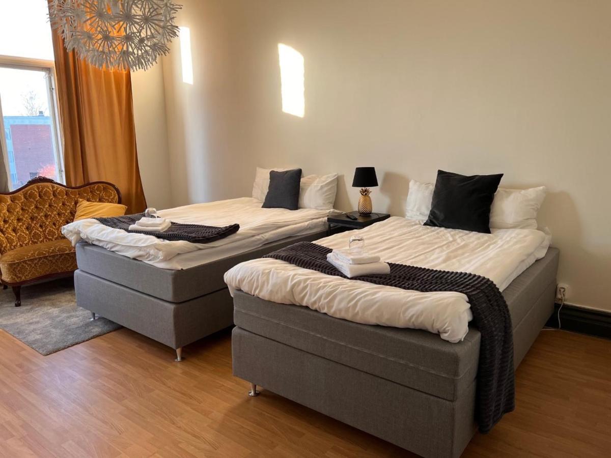 Froevi Hotell Frovi Bagian luar foto